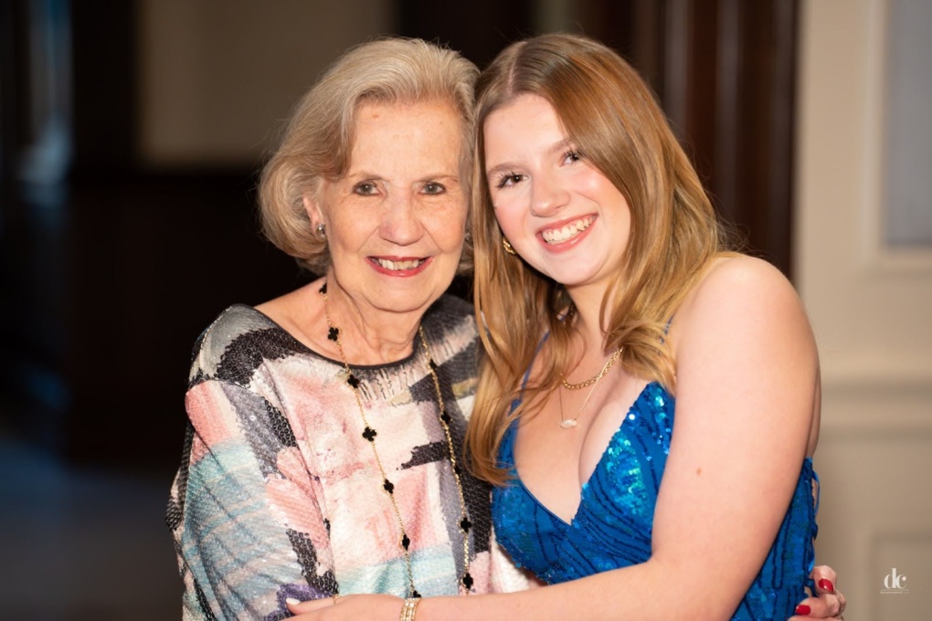 Fashion Stars: Hope for Crisis Support in Texas