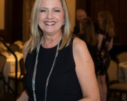 Debbie Murray